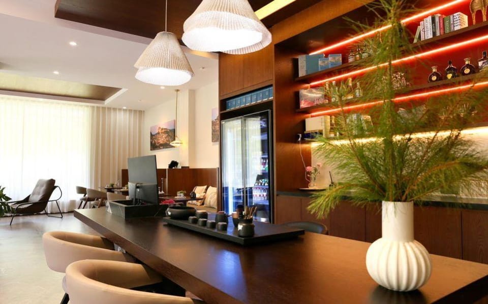 Floral Lux Hotel · Mountain View Terrace Hotel Hotel in Zhejiang
