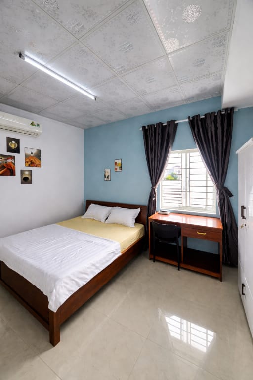 Phong hien dai bien Da Nang Hotel in Hoa Hai