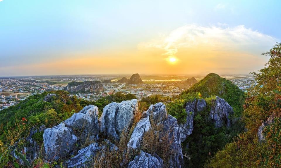 Phong hien dai bien Da Nang Hotel in Hoa Hai