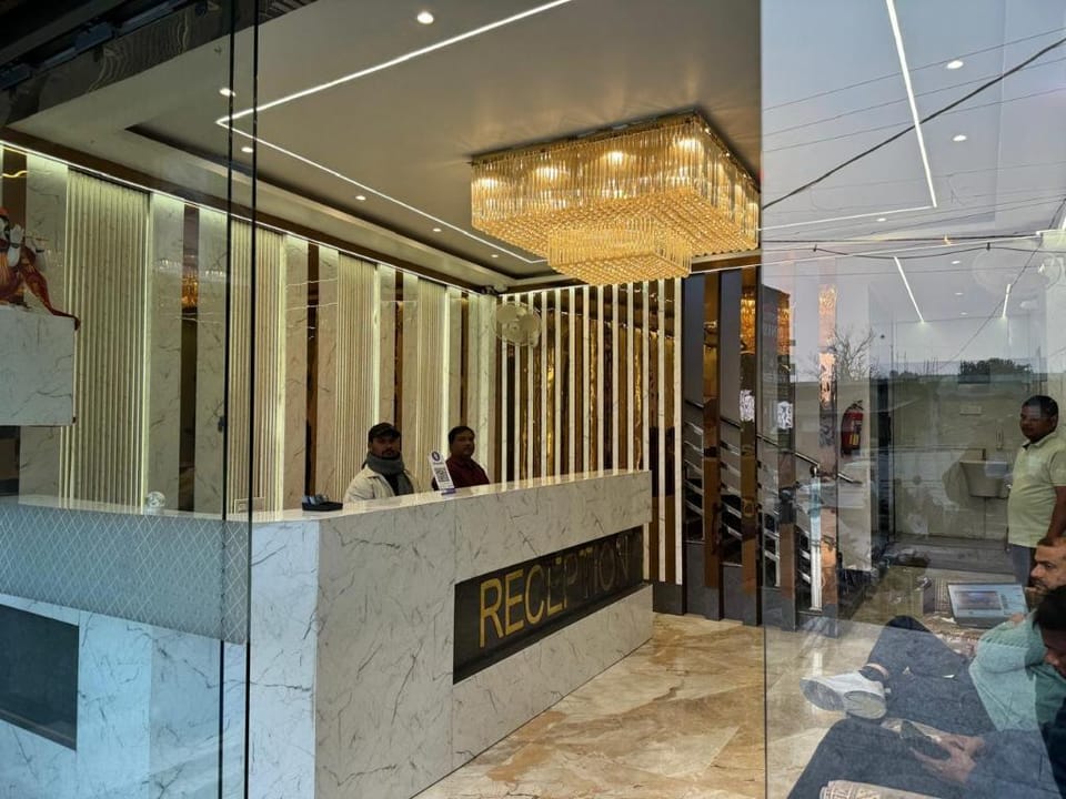Hotel Dinesh & Restaurant Hotel in India