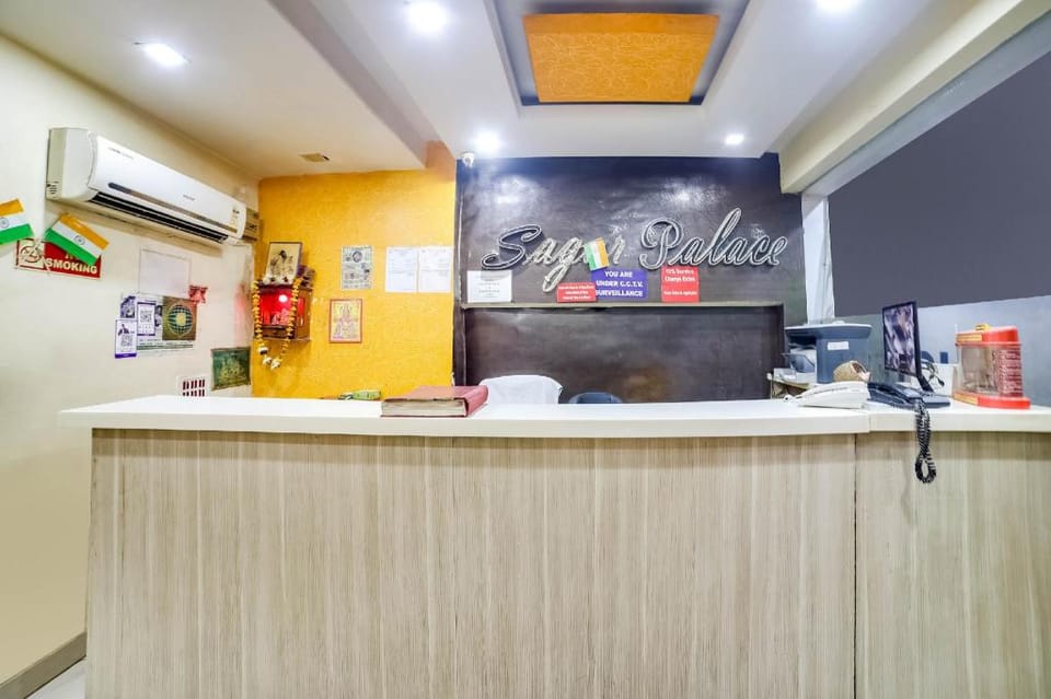 Hotel O by OYO Sagar Palace Hotel in New Delhi