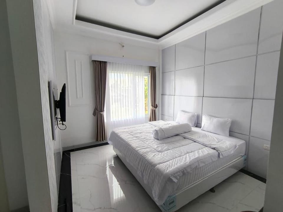 HOTEL GREENHILL KEMUNING Hotel in West Java