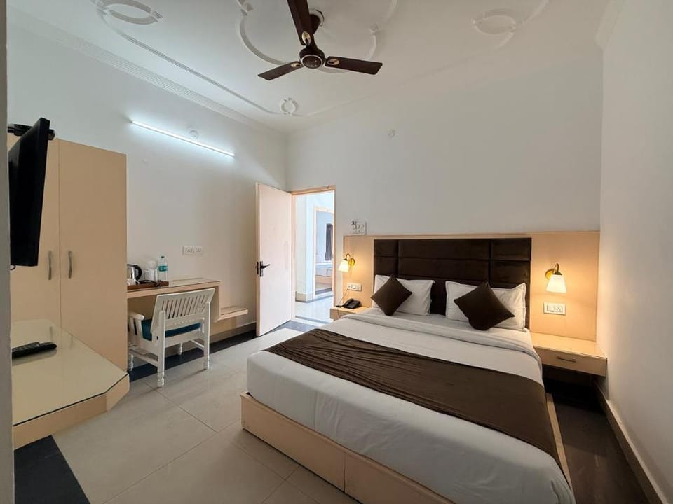 Yogamu Resort Hotel in Rishikesh