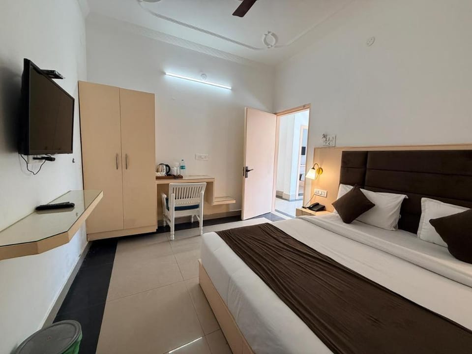 Yogamu Resort Hotel in Rishikesh