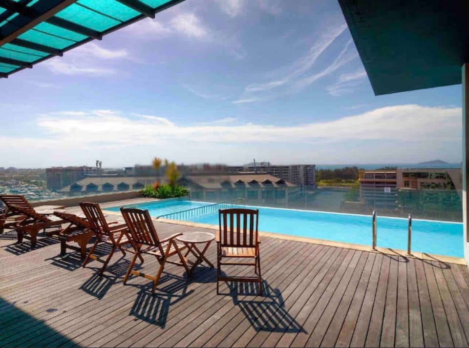 Sky Suites Deluxe Apartment Hotel in Kota Kinabalu