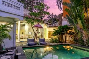 Dreams Villa- Private Pool, 2min to Seminyak Beach Villa in Kuta