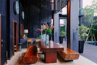 Moonstone - Luxury 5BR Villa Near Batu Belig Beach Villa in North Kuta