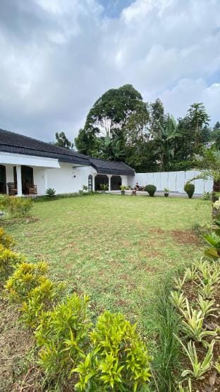 Villa Aminara Villa in Cisarua