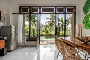 Yang House Nature Villa Pool Ricefield Jungle View Villa in Blahbatuh