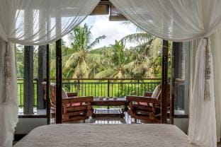 Eco Villa, Rice Field & Jungle View, Family Friend Villa in Blahbatuh