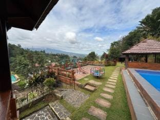 VILLA HAKIM 2 Villa in Cisarua