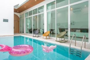 Downtown Oasis芭提雅市中心独栋泳池别墅 B 5卧6卫 KTV BBQ海滩步行街500m Vacation rental in Pattaya City