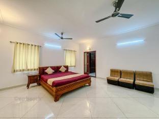 Lake View Resort Villa in Tamil Nadu