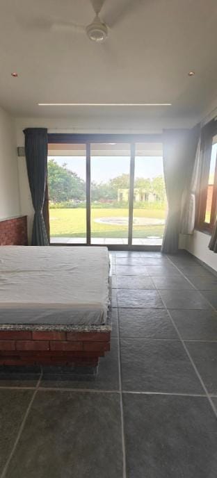 Sunnyside Farmhouse Villa in Gujarat