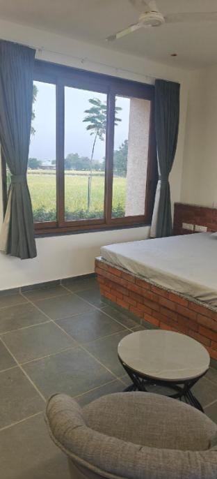 Sunnyside Farmhouse Villa in Gujarat