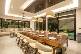 Tropical Elegance – 5BR Canggu Villa Near Beach Villa in North Kuta