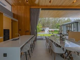 Luxury 4BR Pool Villa in Botanica – Villa Boa Villa in Choeng Thale