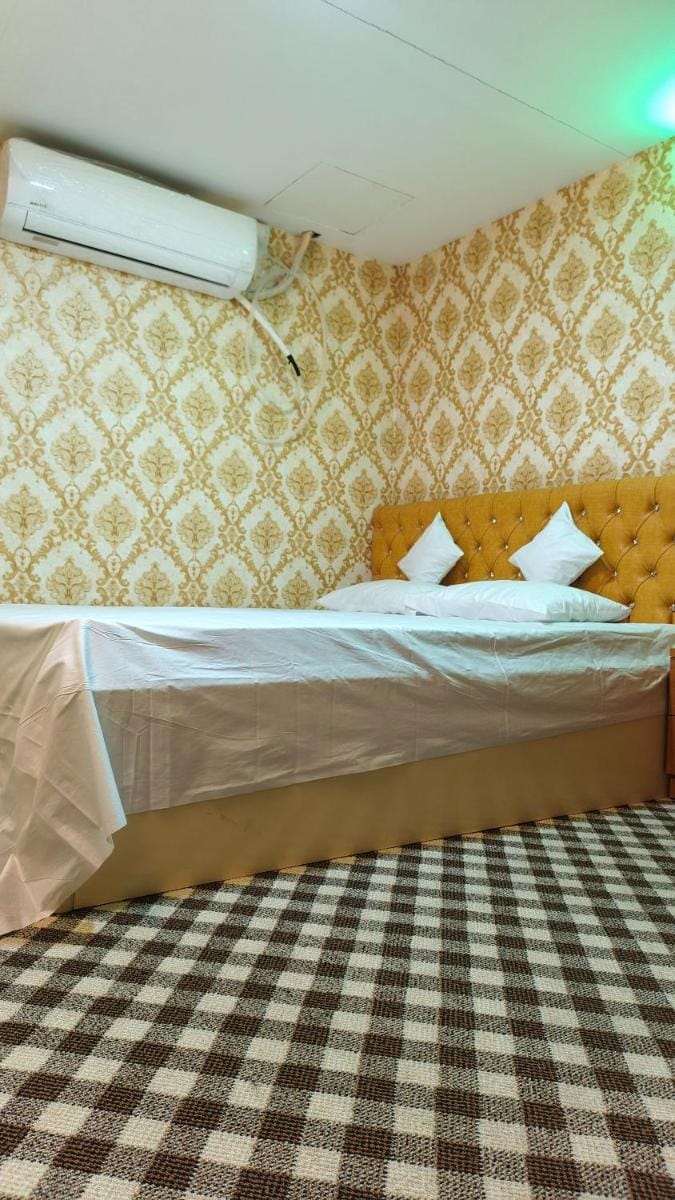 Banani Luxury Guest House Bed and Breakfast in Dhaka