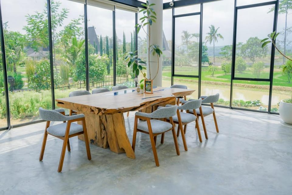 MAHALAYA Garden Resort Lodge in East Java