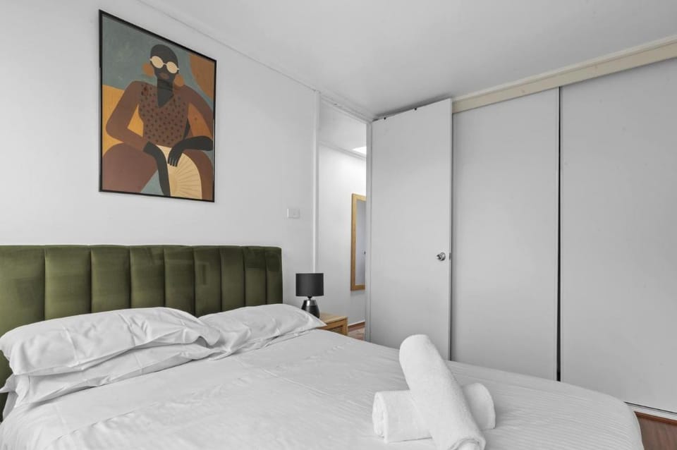 Spacious 3-Bed Townhouse with Courtyard Vacation rental in Melbourne