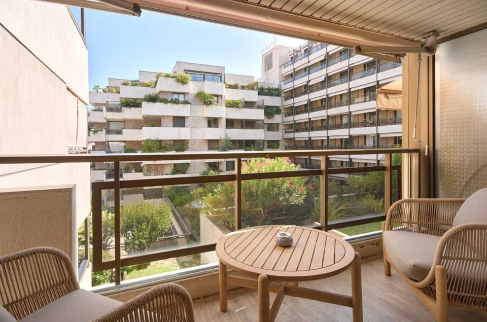 A C apt in the heart of Cannes—Croisette Beaches Apartment in Cannes