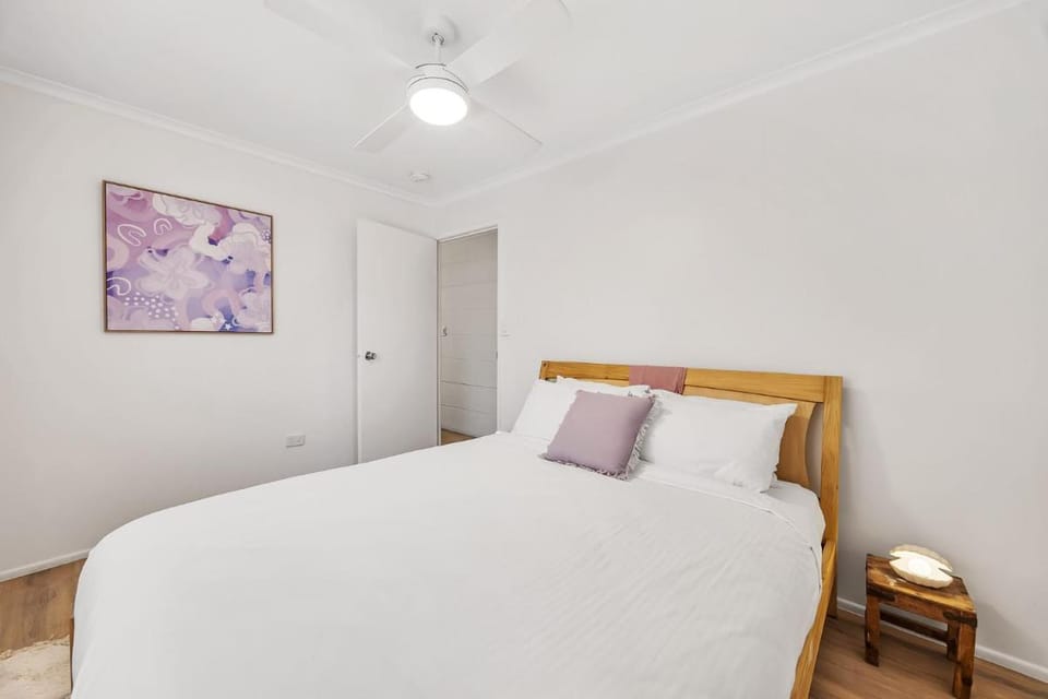 Family Home Near Cafes and Surf Beaches Vacation rental in Sunshine Coast