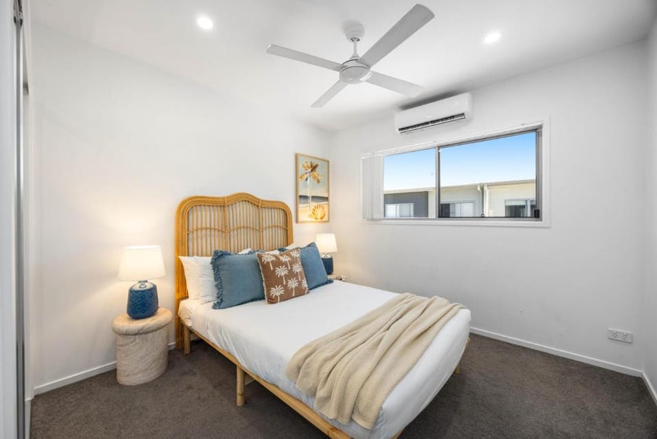 Bright 3-Bed Home with Private Courtyard Vacation rental in Sunshine Coast