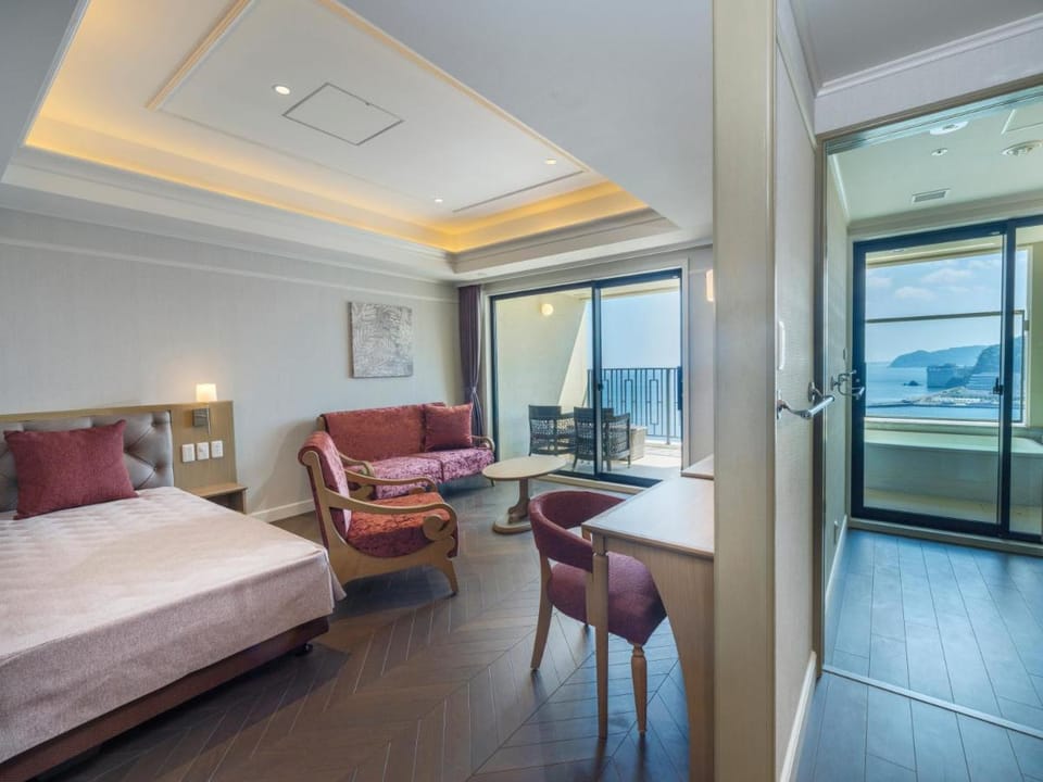 La Vista Atami Terrace Resort in Shizuoka Prefecture