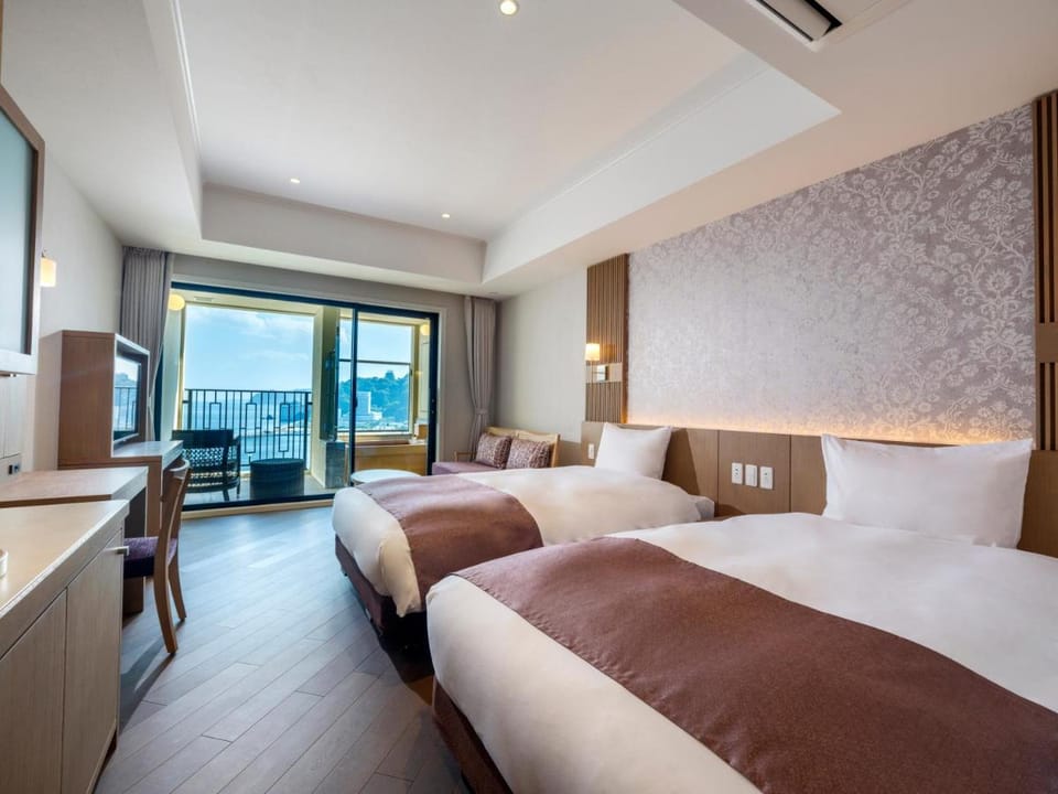La Vista Atami Terrace Resort in Shizuoka Prefecture