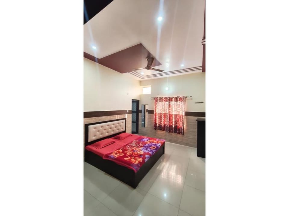 Sudama Krishna Residency Hotel in Uttar Pradesh