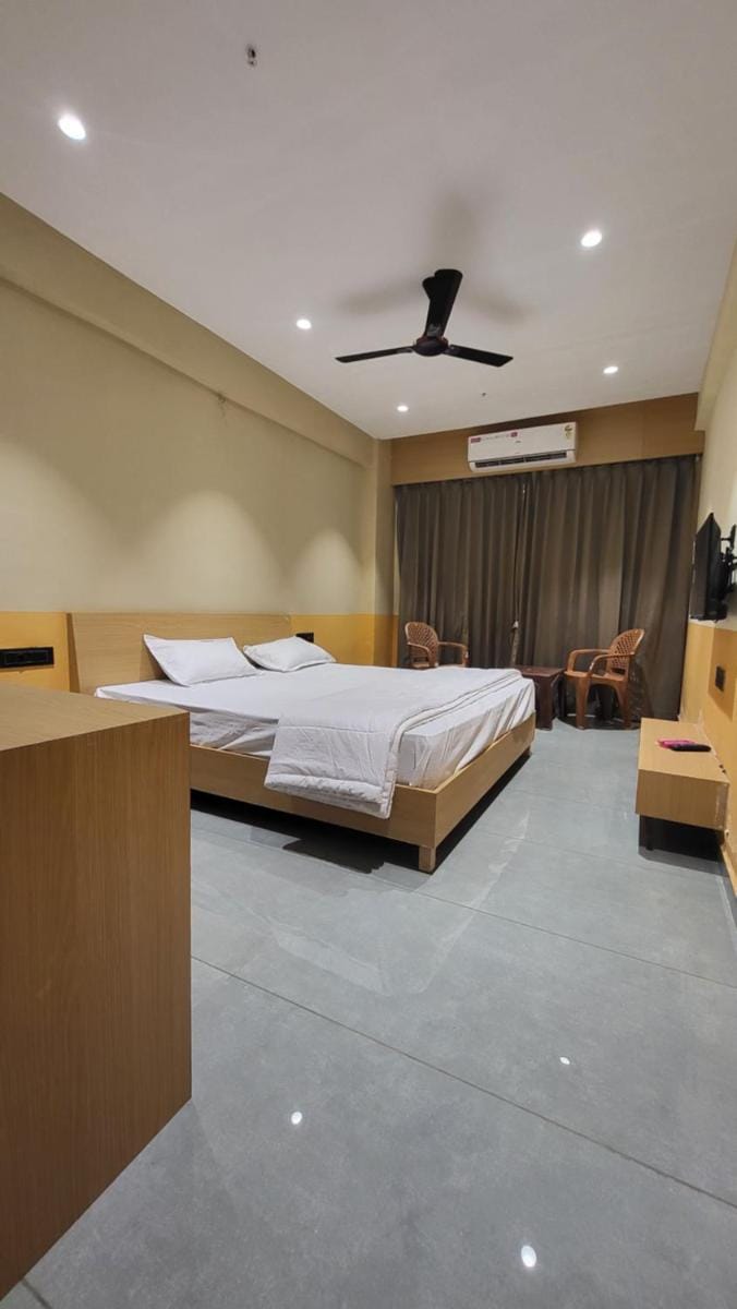 The Rudra Palace - Daman Hotel in Gujarat