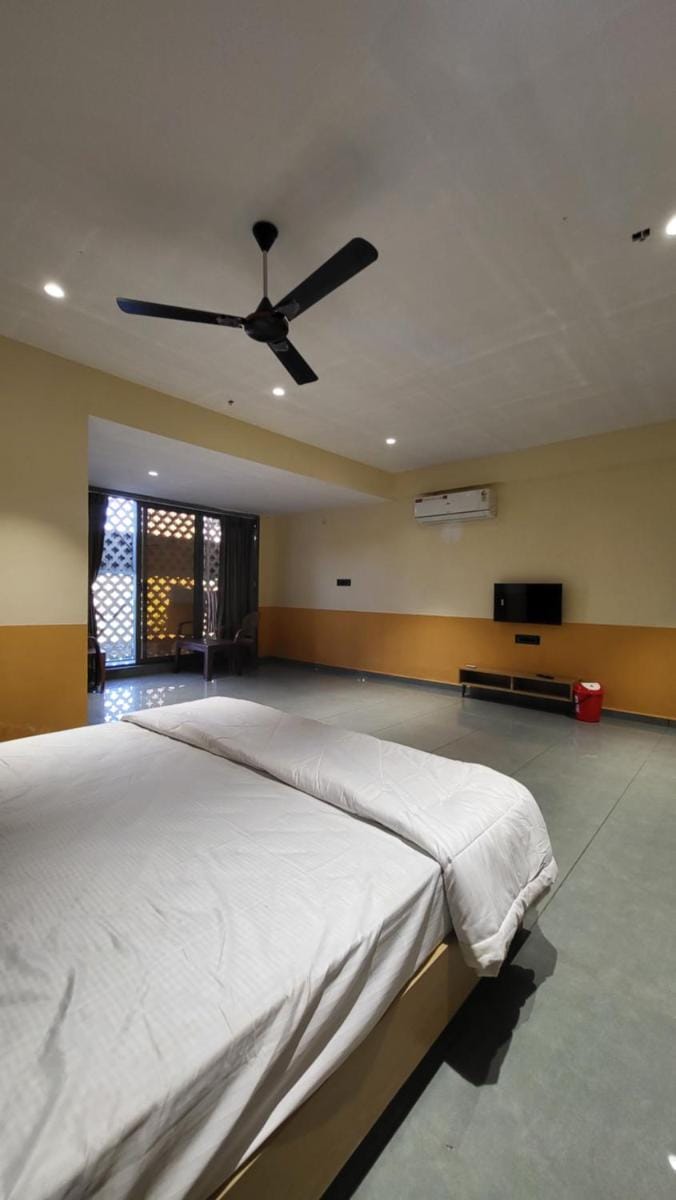 The Rudra Palace - Daman Hotel in Gujarat