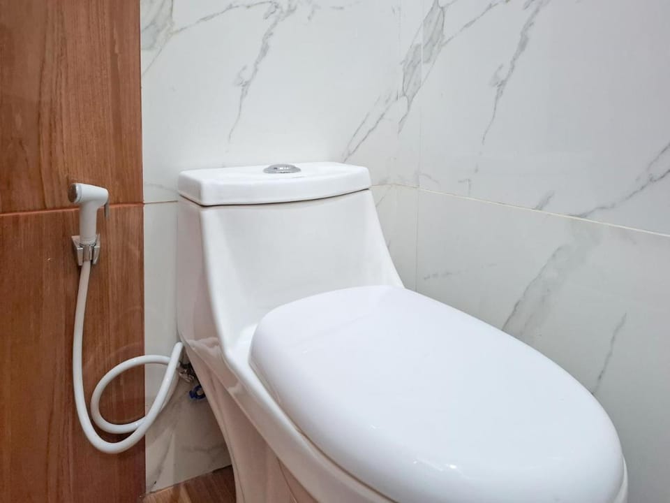 Urbanview Terra Hotel Syariah Near Stasiun Sragen by RedDoorz Hotel in East Java