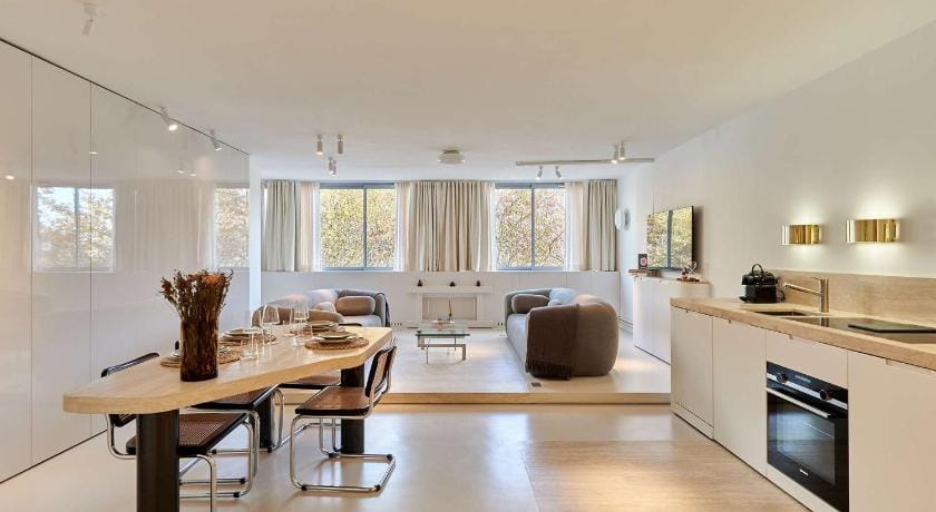 Sublim apartment Montaigne-Eiffel Tower Hotel in Paris