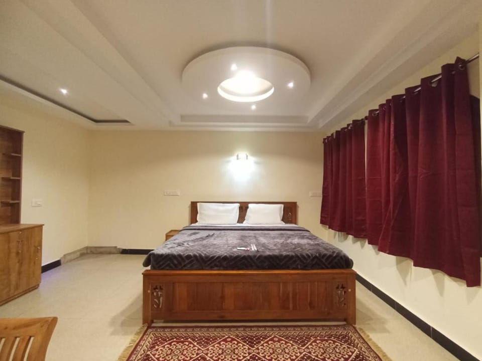 The Hill Bunk Heights Ooty Hotel in Ooty