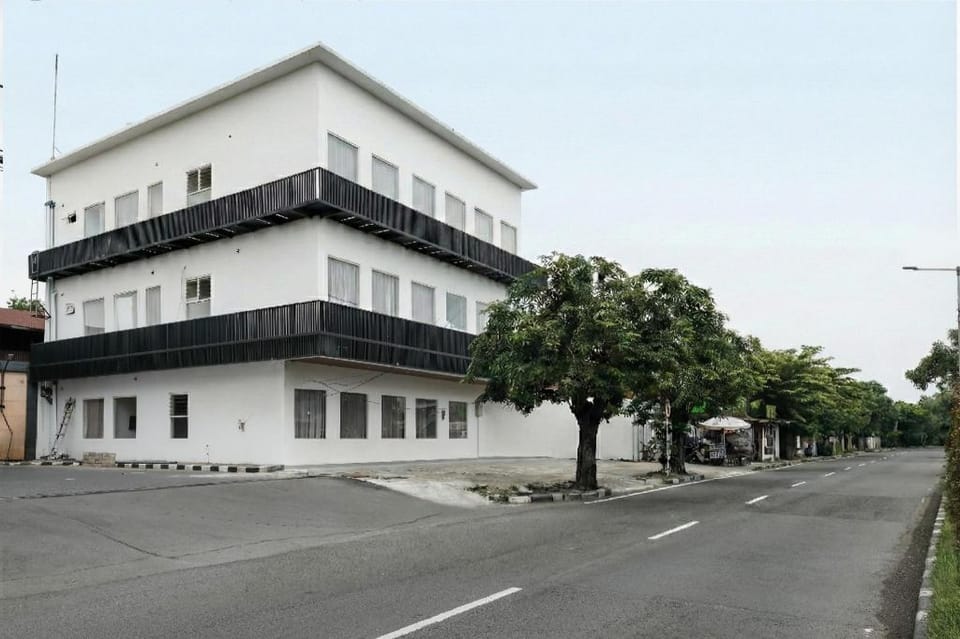 Urbanview Wisma Brawijaya Surabaya Hotel in Surabaya