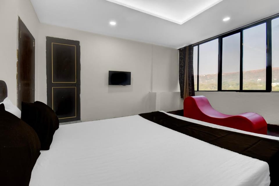 Hotel O Shri Krishna Executive Hotel in Maharashtra