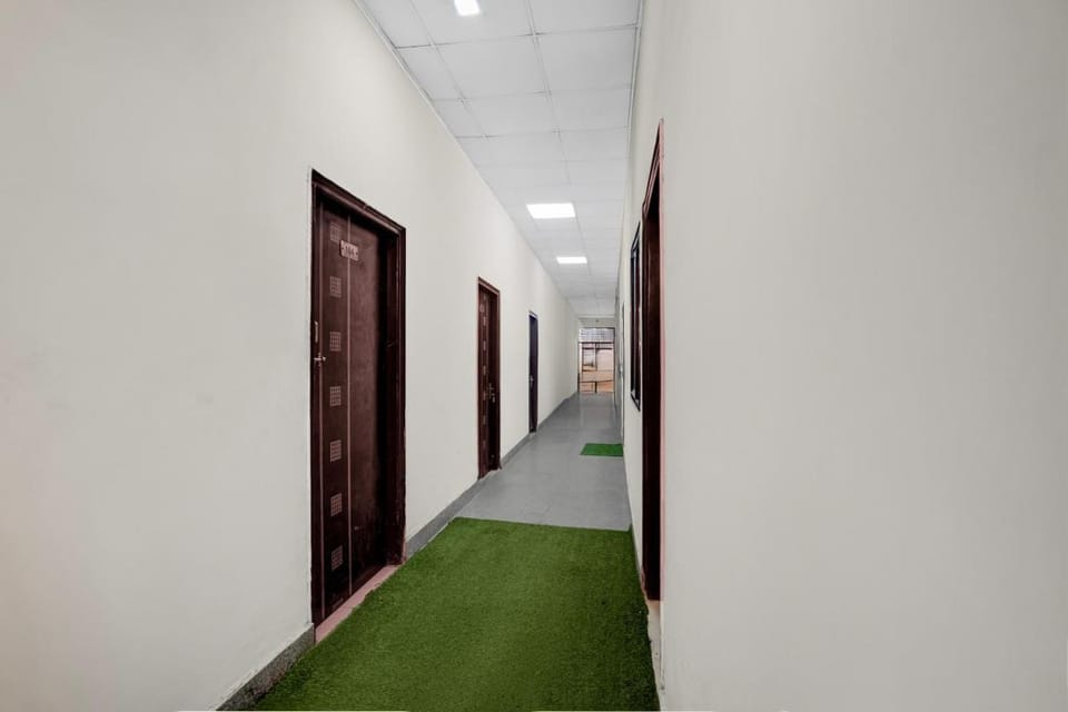 Hotel O Mishra Hotel in Noida