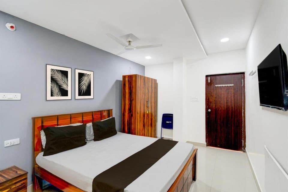 SPOT ON Nexora Spaces Hotel in Hyderabad