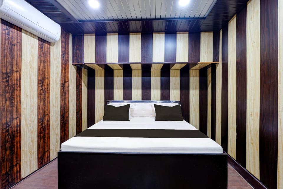 Hotel O Golden Stay Inn Hotel in Lucknow