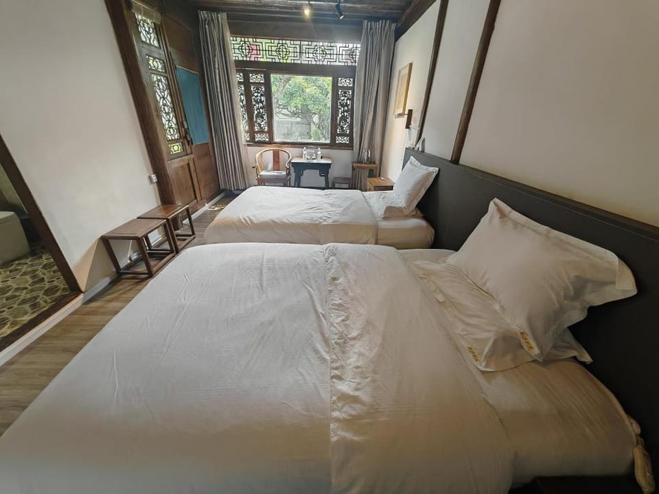 Baisha Holiday Resort Lijiang Hotel in China