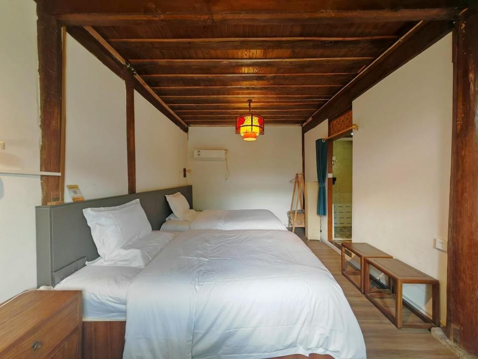 Baisha Holiday Resort Lijiang Hotel in China