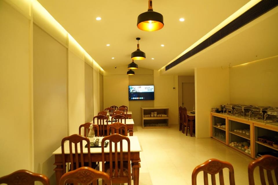 Hotel Harriet, 50m away from Temple Rameshwaram Hotel in Sri Lanka
