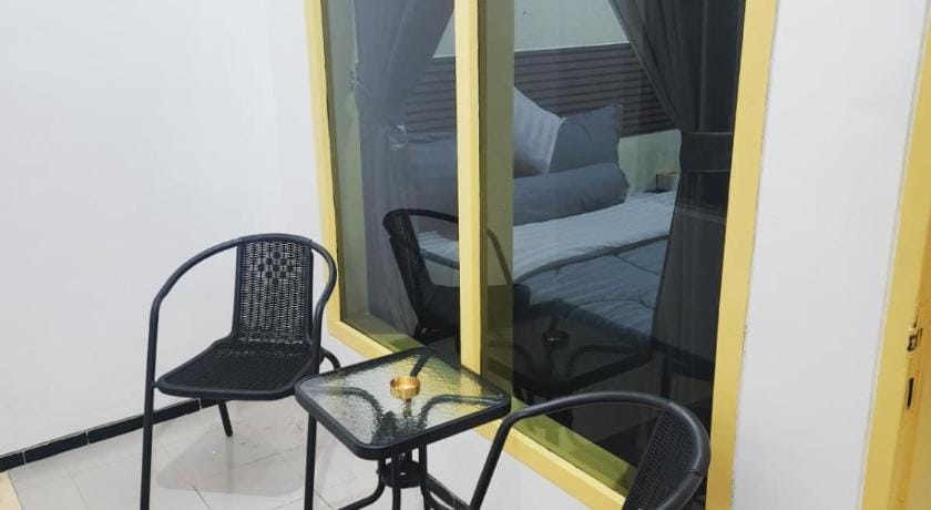 NEOMI GUESTHOUSE Hotel in East Java