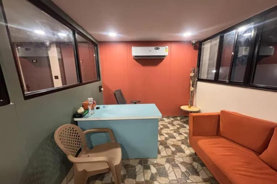 FabHotel Hostique Stays Hotel in India