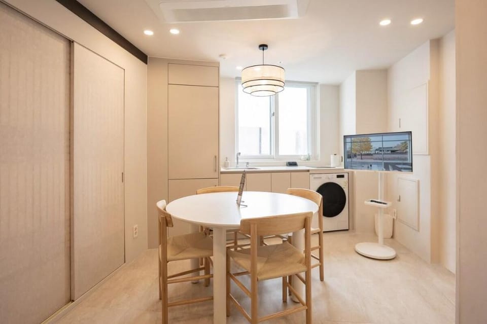 302호 동대문 역사 문화공원역 도보 1분, 명동, 율 한옥 호텔 Hotel in Seoul