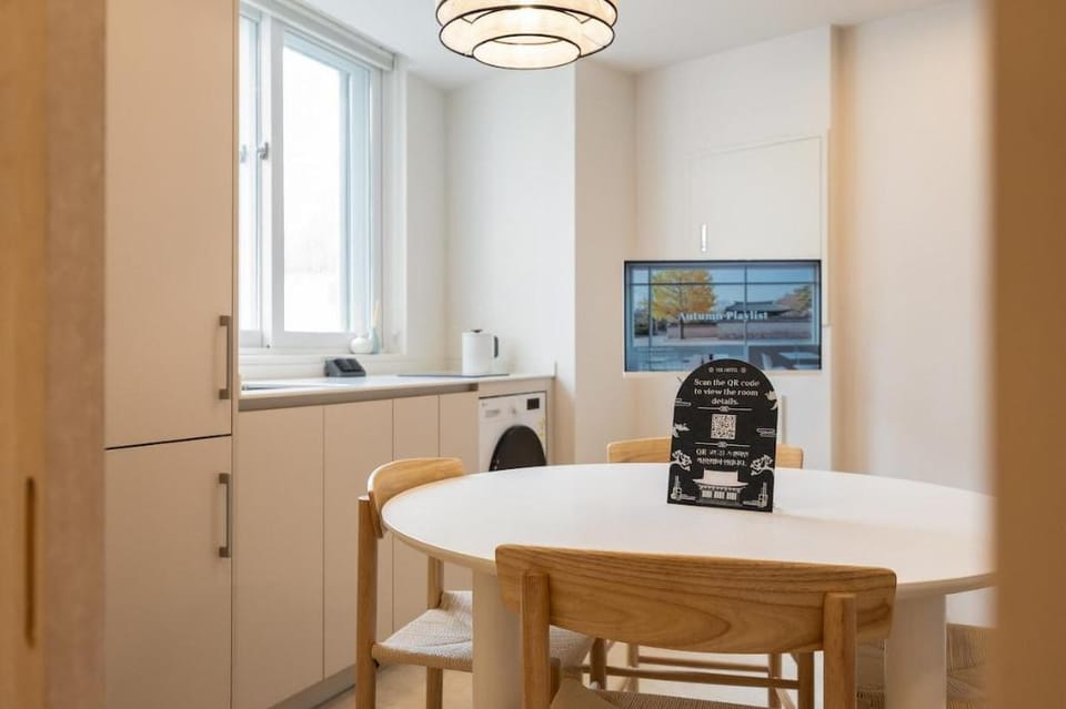 302호 동대문 역사 문화공원역 도보 1분, 명동, 율 한옥 호텔 Hotel in Seoul