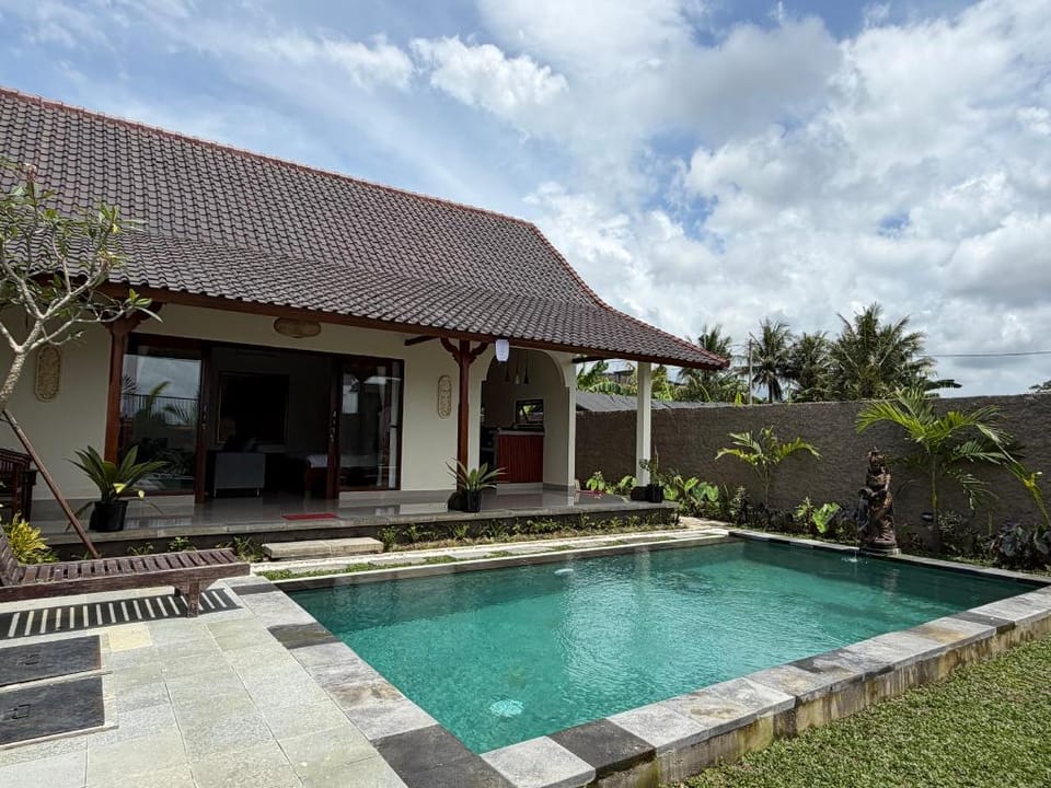 Vinotri Bali Villa Hotel in Abiansemal