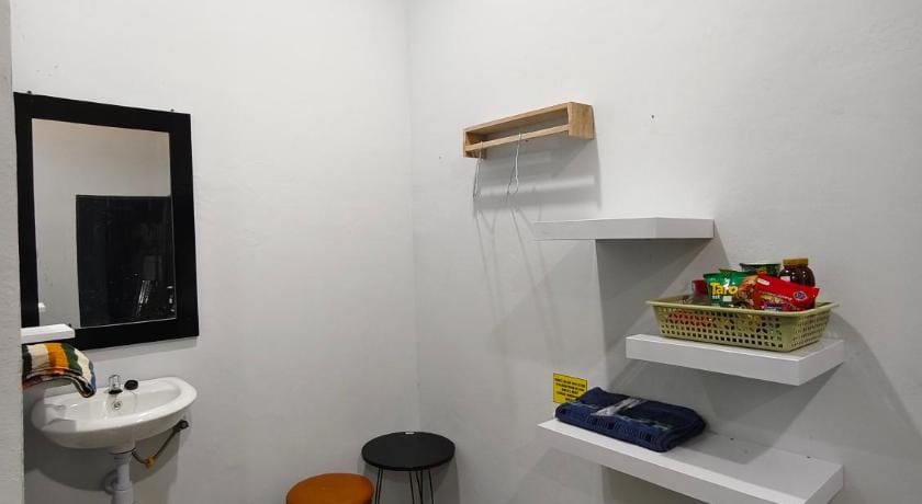 Wisma 11 Oktober Bed and Breakfast in Indonesia