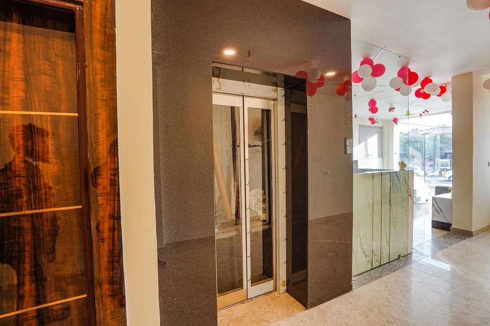 Via Red Diamond Ghaziabad Hotel in Delhi